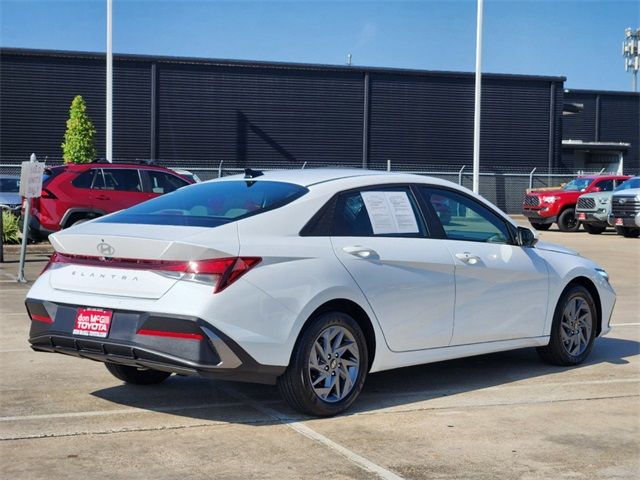 2024 Hyundai Elantra SEL