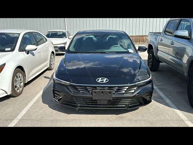 2024 Hyundai Elantra SEL