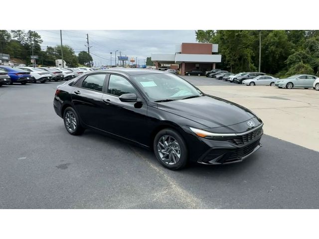 2024 Hyundai Elantra Hybrid Blue