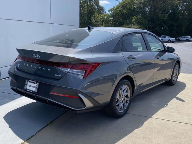 2024 Hyundai Elantra Hybrid Blue