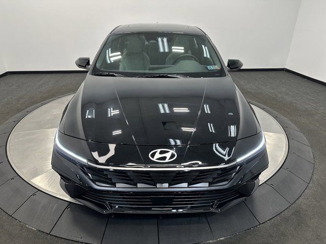 2024 Hyundai Elantra Hybrid Limited