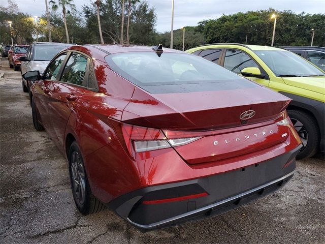 2024 Hyundai Elantra Hybrid Blue