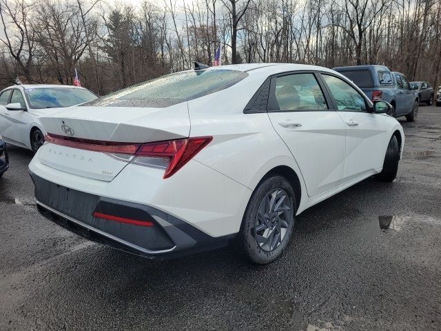 2024 Hyundai Elantra Hybrid Blue