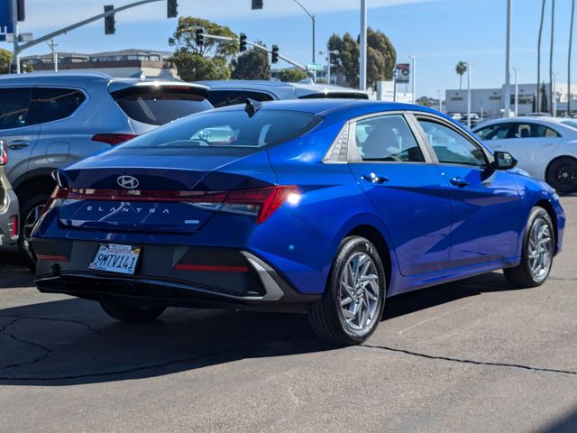 2024 Hyundai Elantra Hybrid Blue