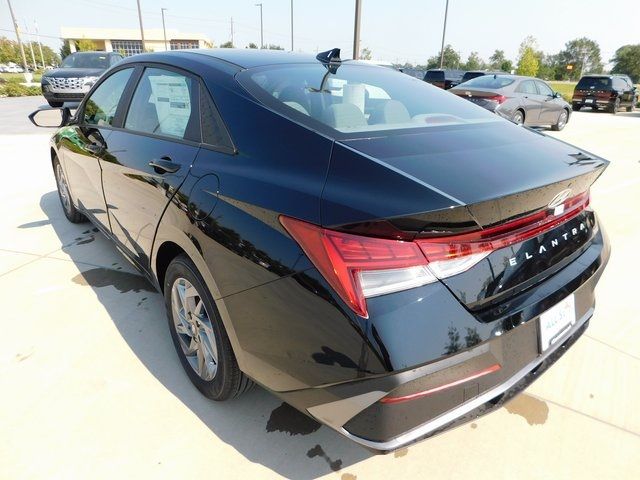 2024 Hyundai Elantra Hybrid Blue