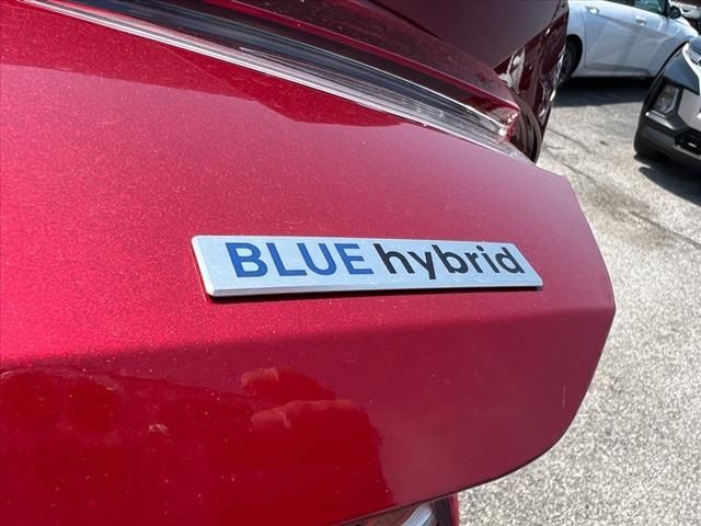 2024 Hyundai Elantra Hybrid Blue