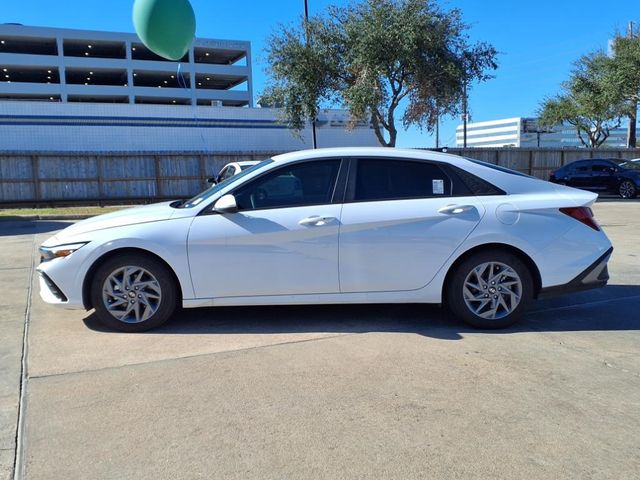 2024 Hyundai Elantra Hybrid Blue