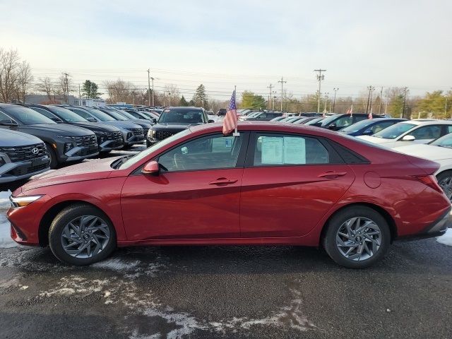 2024 Hyundai Elantra Hybrid Blue