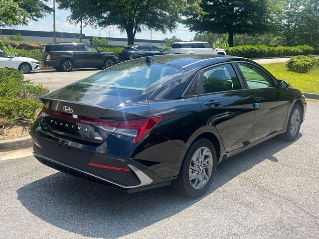 2024 Hyundai Elantra Hybrid Blue