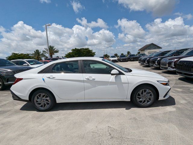 2024 Hyundai Elantra Hybrid Blue