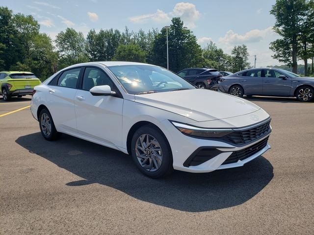 2024 Hyundai Elantra Hybrid Blue