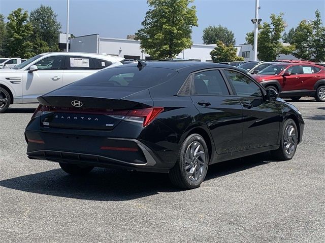 2024 Hyundai Elantra Hybrid Blue