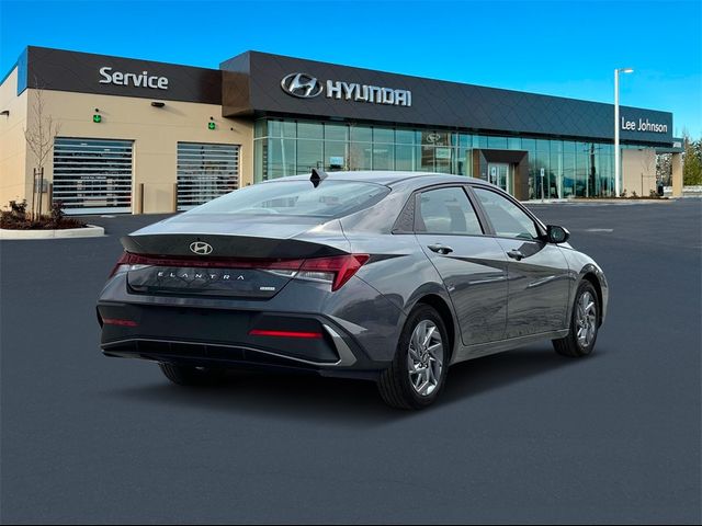 2024 Hyundai Elantra Hybrid Blue