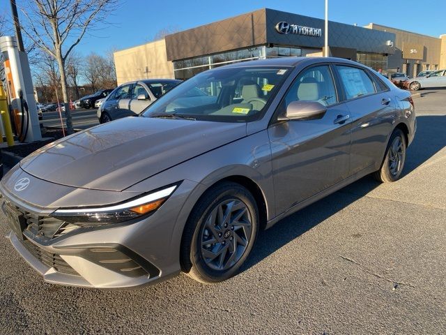 2024 Hyundai Elantra Hybrid Blue