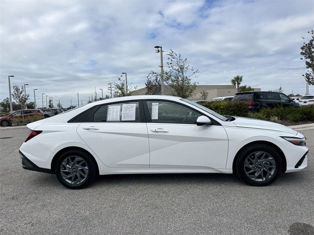 2024 Hyundai Elantra Hybrid Blue