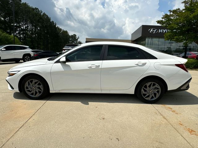 2024 Hyundai Elantra Hybrid Blue