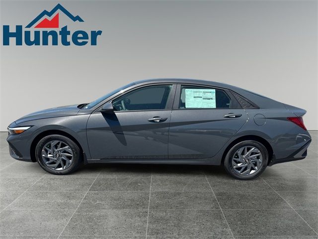 2024 Hyundai Elantra Hybrid Blue