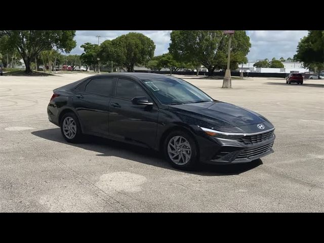 2024 Hyundai Elantra Hybrid Blue