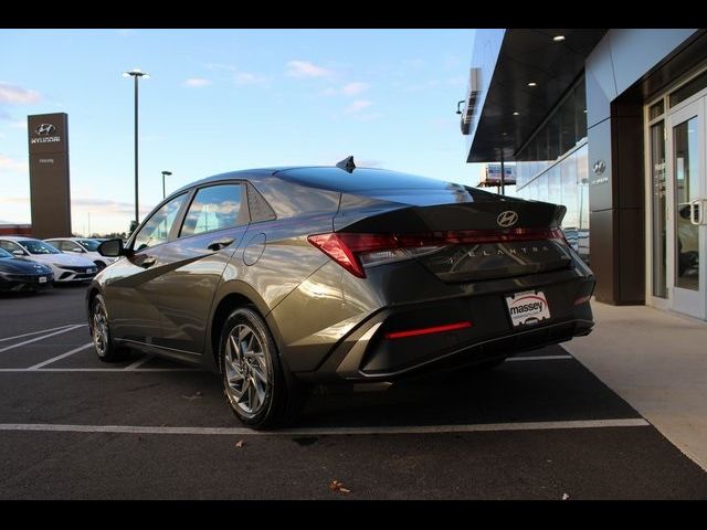 2024 Hyundai Elantra Hybrid Blue