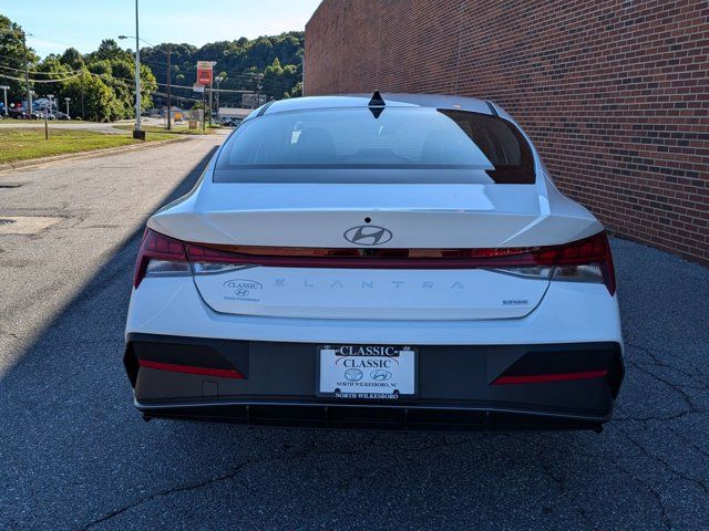 2024 Hyundai Elantra Hybrid Blue