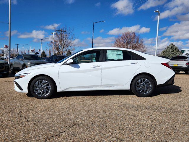 2024 Hyundai Elantra Hybrid Blue