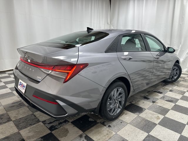 2024 Hyundai Elantra Hybrid Blue