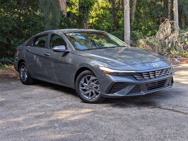 2024 Hyundai Elantra Hybrid Blue