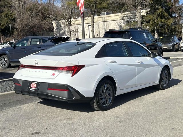 2024 Hyundai Elantra Hybrid Blue