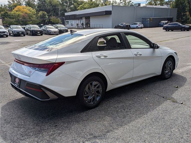 2024 Hyundai Elantra Hybrid Blue