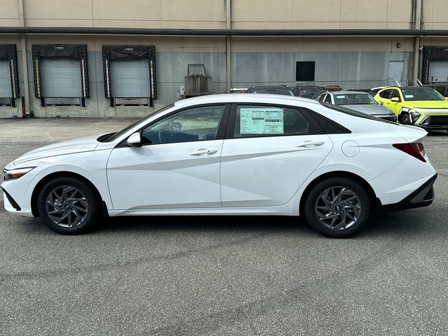 2024 Hyundai Elantra Hybrid Blue