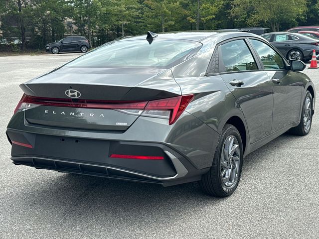 2024 Hyundai Elantra Hybrid Blue