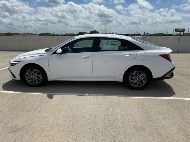 2024 Hyundai Elantra Hybrid Blue