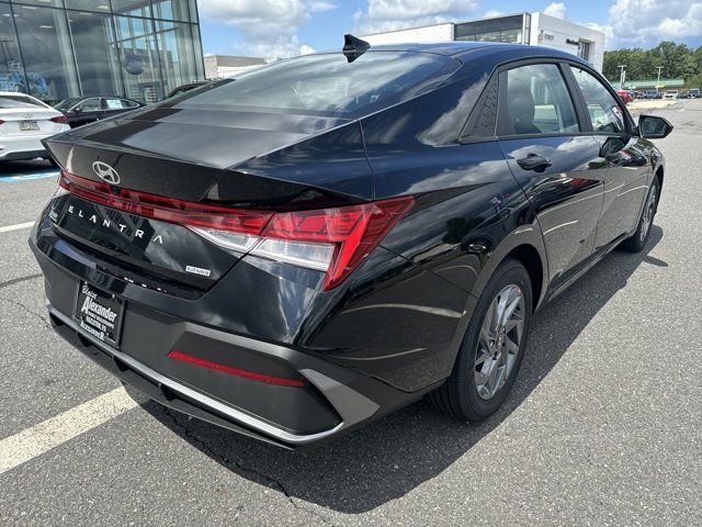 2024 Hyundai Elantra Hybrid Blue