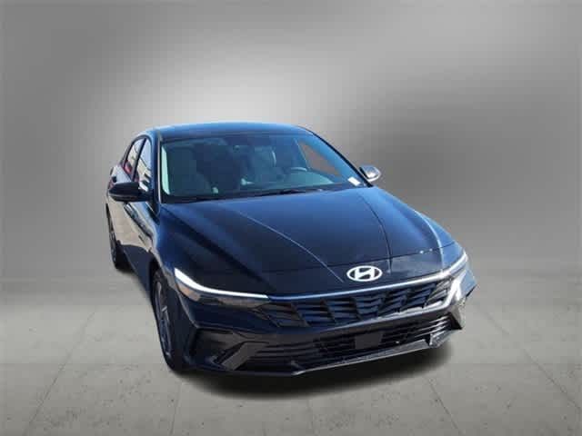 2024 Hyundai Elantra Hybrid Limited