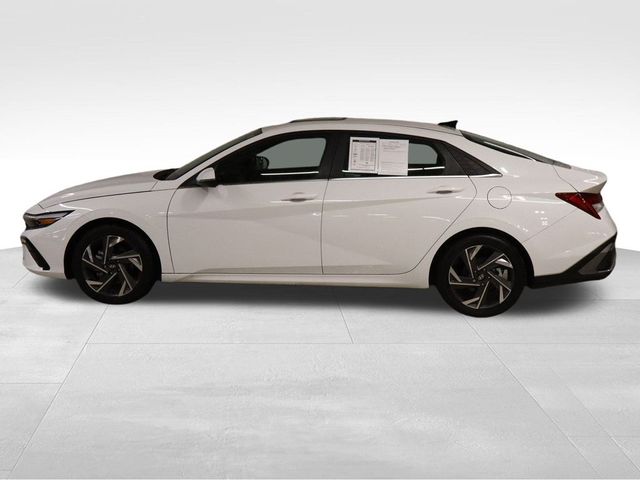 2024 Hyundai Elantra Hybrid Limited