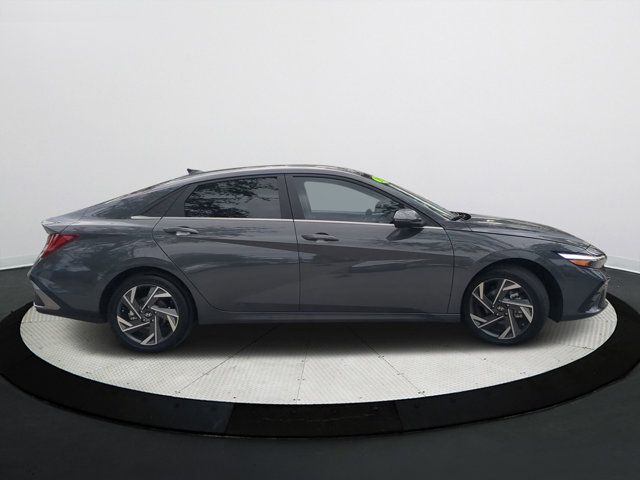 2024 Hyundai Elantra Hybrid Limited