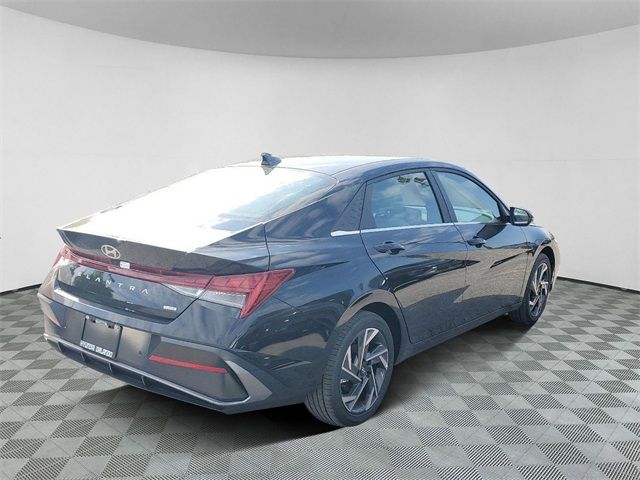 2024 Hyundai Elantra Hybrid Limited