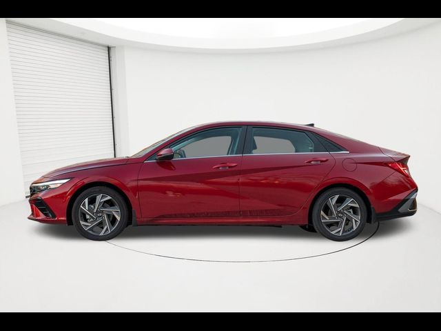 2024 Hyundai Elantra Hybrid Limited