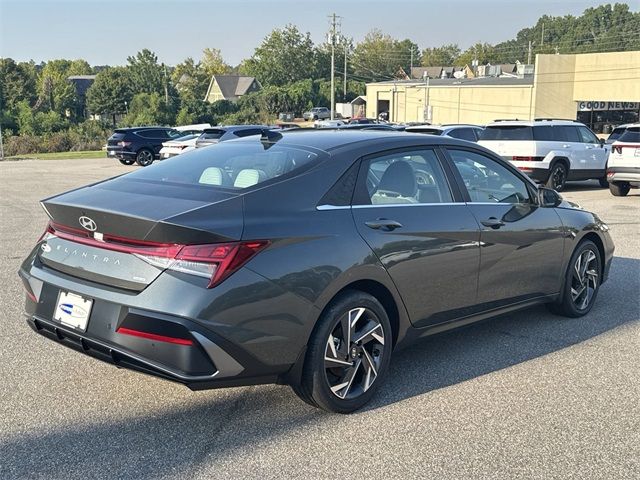 2024 Hyundai Elantra Hybrid Limited