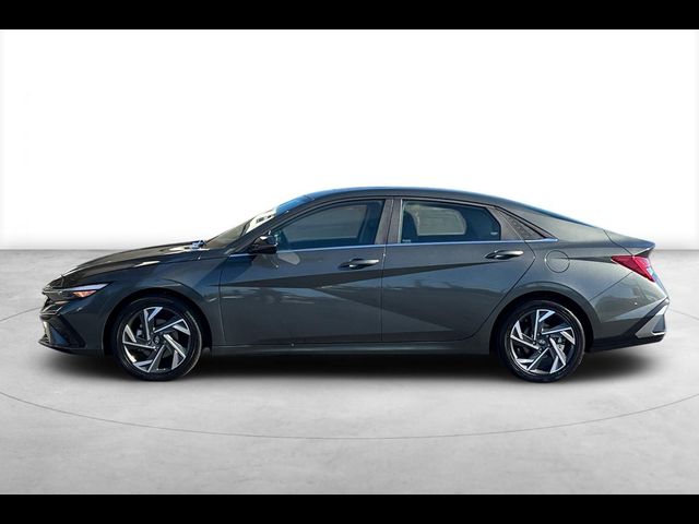 2024 Hyundai Elantra Hybrid Limited