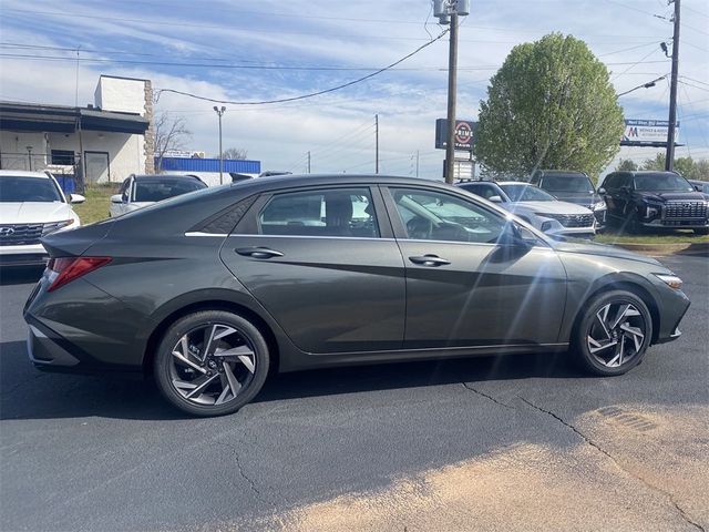 2024 Hyundai Elantra Hybrid Limited