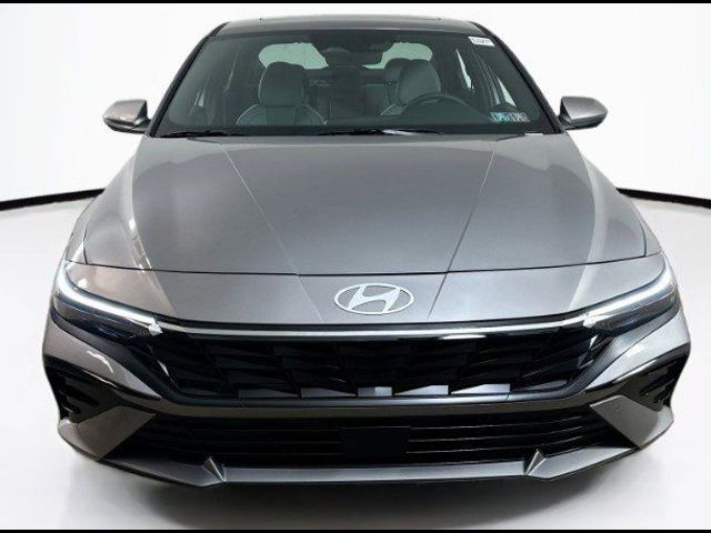 2024 Hyundai Elantra Hybrid Limited