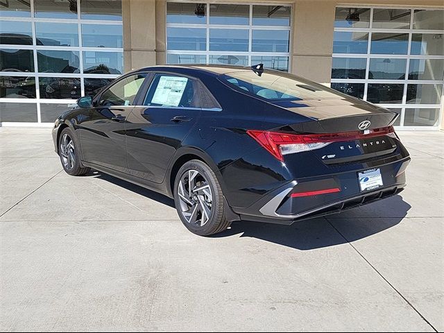 2024 Hyundai Elantra Hybrid Limited