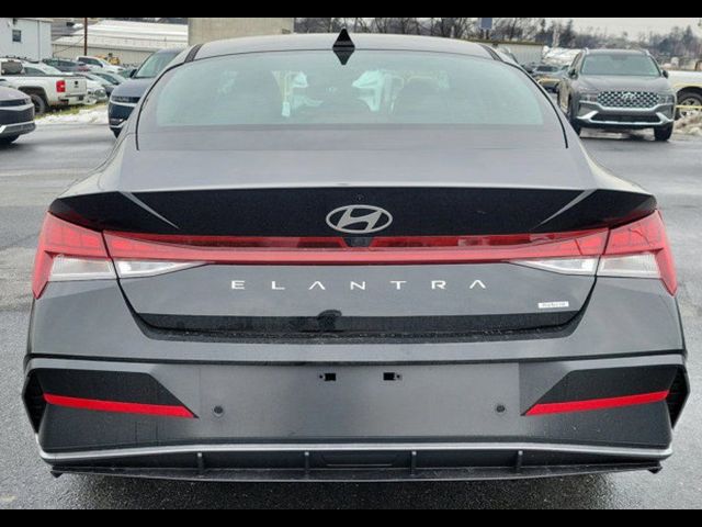 2024 Hyundai Elantra Hybrid Limited