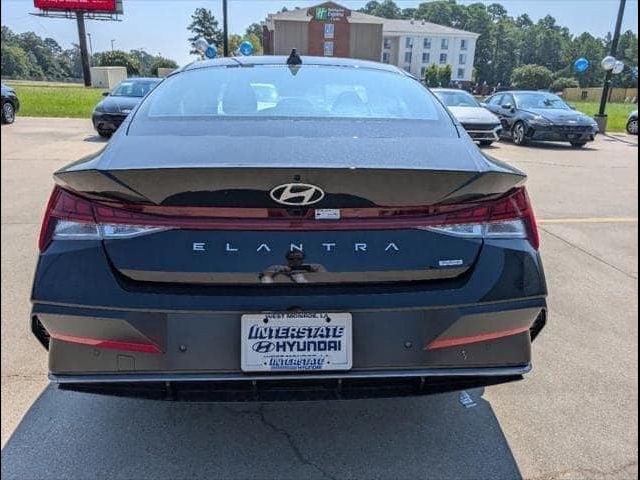 2024 Hyundai Elantra Hybrid Limited