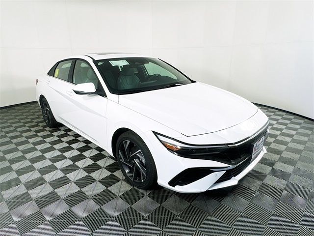 2024 Hyundai Elantra Hybrid Limited