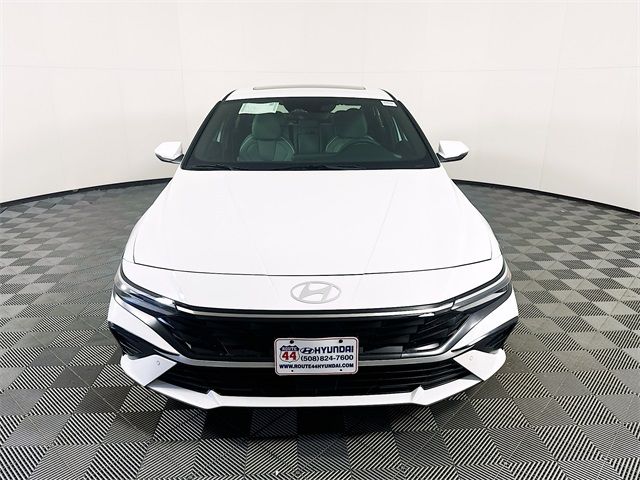 2024 Hyundai Elantra Hybrid Limited