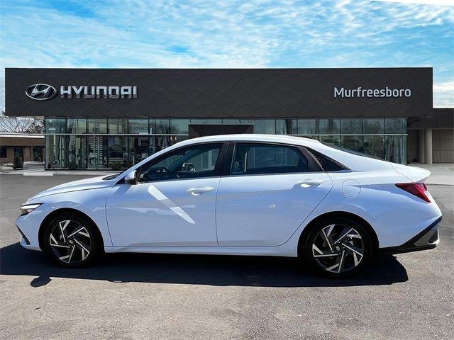 2024 Hyundai Elantra Hybrid Limited