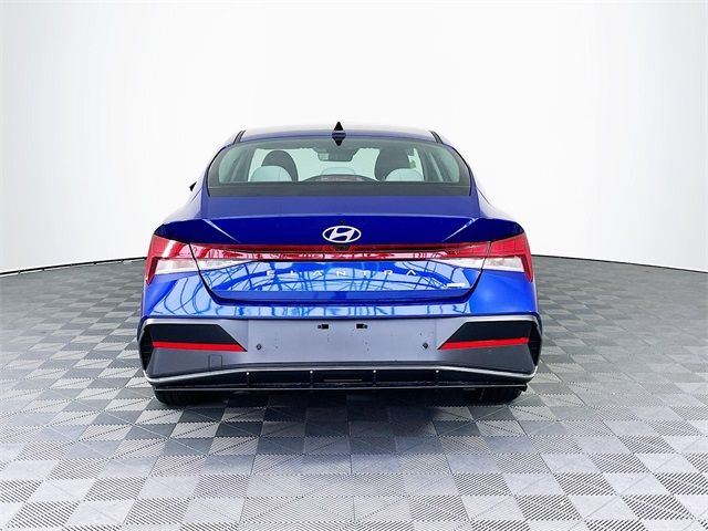 2024 Hyundai Elantra Hybrid Limited