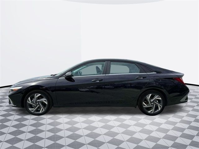 2024 Hyundai Elantra Hybrid Limited